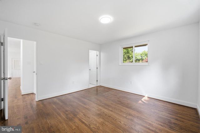 7410 BAYLOR AVE, College Park, MD 20740