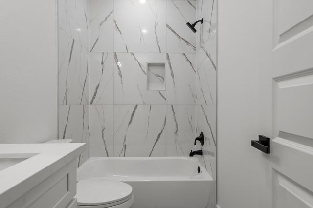 2316 Mckee Street A, Houston, TX 77009