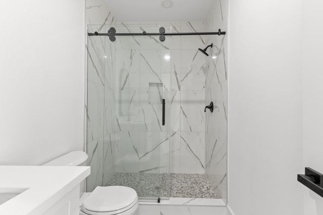 2316 Mckee Street A, Houston, TX 77009