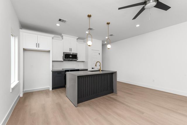 2316 Mckee Street A, Houston, TX 77009