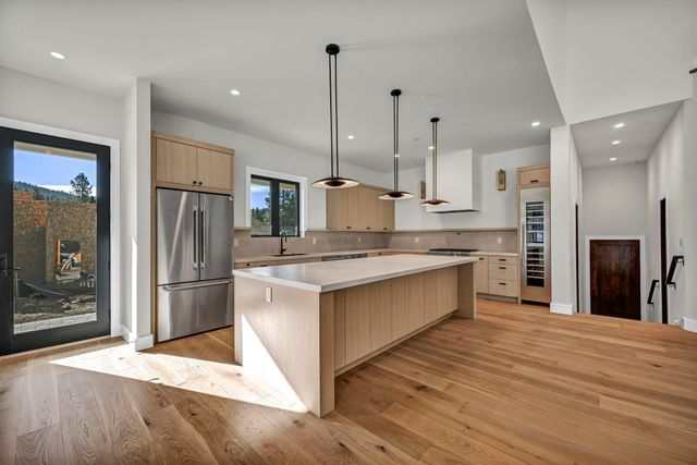 16355 Havern Hill Court, Truckee, CA 96161