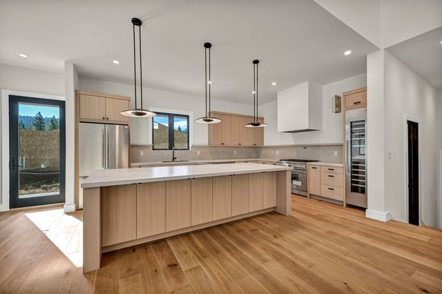 16355 Havern Hill Court, Truckee, CA 96161