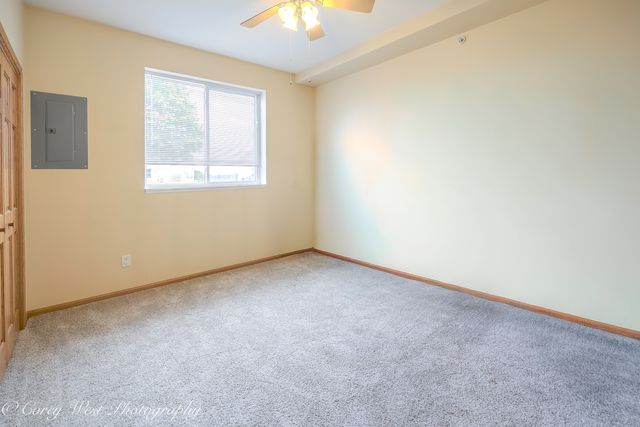 575 N Strack Street 103, Cortland, IL 60112