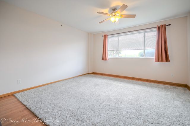 575 N Strack Street 103, Cortland, IL 60112