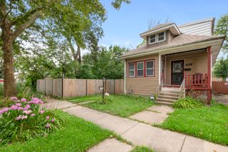 12050 S Yale Avenue, Chicago, IL 60628