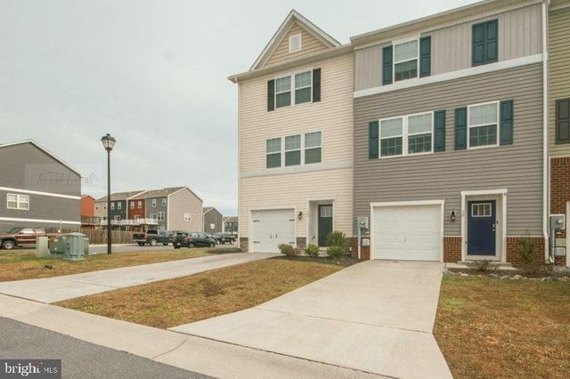 42 VESPUCCI LN, Martinsburg, WV 25404