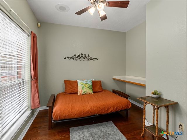 1870 Stagecoach Drive, Canyon Lake, TX 78133