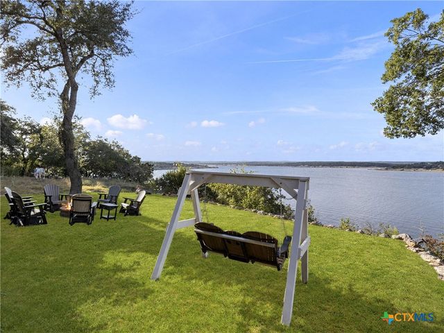 1870 Stagecoach Drive, Canyon Lake, TX 78133