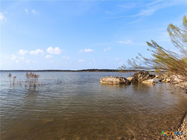 1870 Stagecoach Drive, Canyon Lake, TX 78133