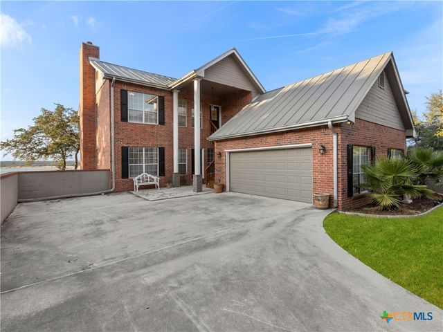 1870 Stagecoach Drive, Canyon Lake, TX 78133