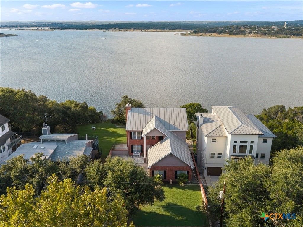 1870 Stagecoach Drive, Canyon Lake, TX 78133