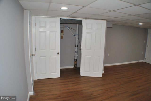 512 S 2ND ST, Darby, PA 19023