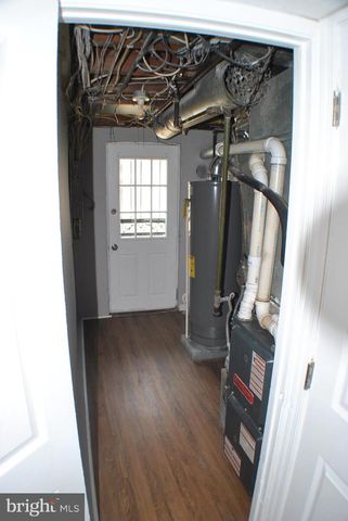 512 S 2ND ST, Darby, PA 19023