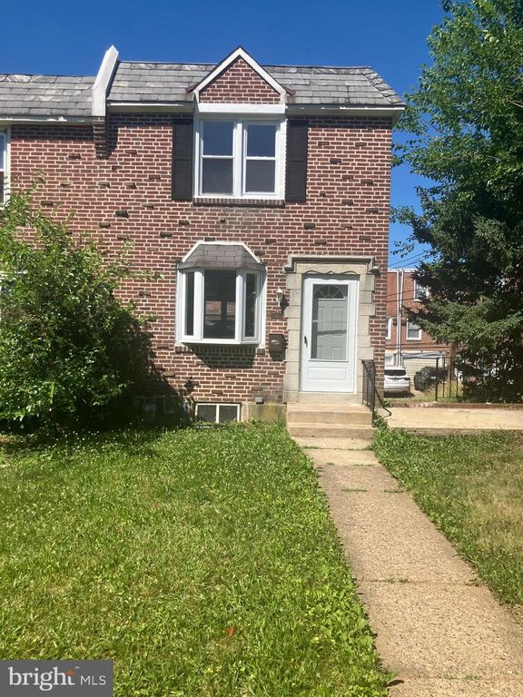 512 S 2ND ST, Darby, PA 19023