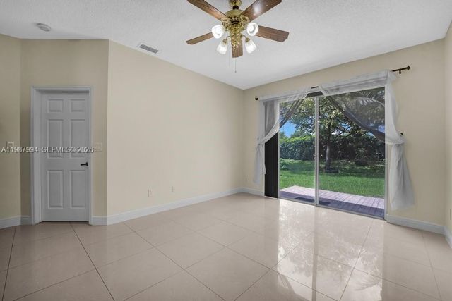 1282 NW 171st Ter, Pembroke Pines, FL 33028