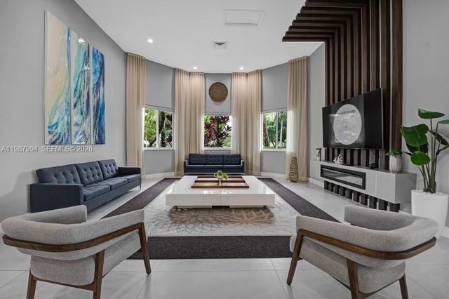 1282 NW 171st Ter, Pembroke Pines, FL 33028