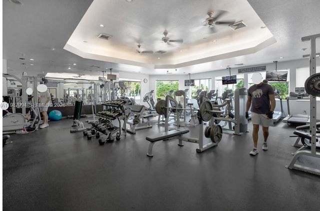 1282 NW 171st Ter, Pembroke Pines, FL 33028