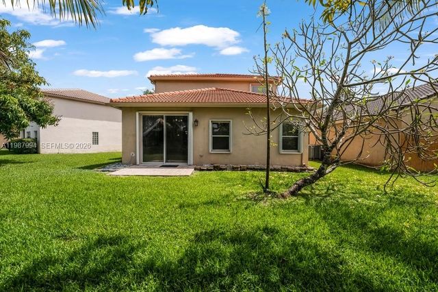 1282 NW 171st Ter, Pembroke Pines, FL 33028