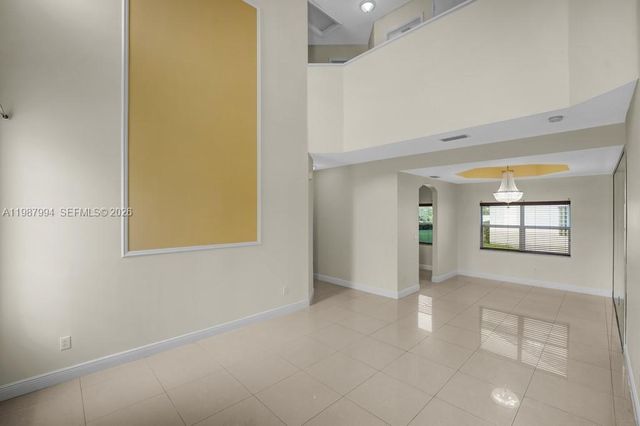 1282 NW 171st Ter, Pembroke Pines, FL 33028