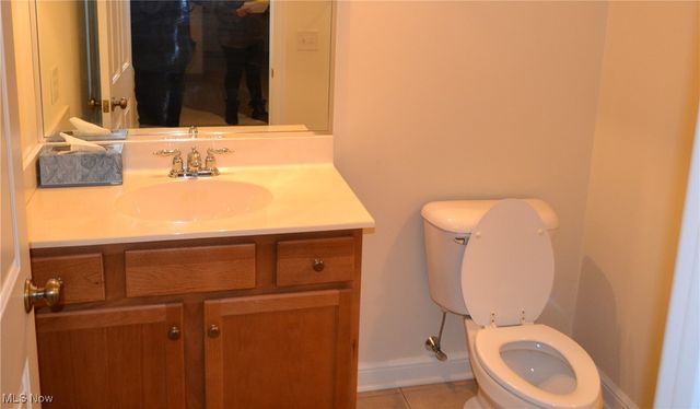 1805 E Western Reserve Road 52, Poland, OH 44514