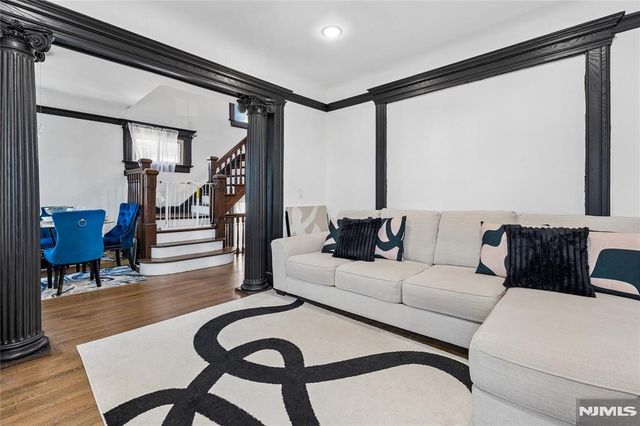 908-910 S 16th Street, Newark, NJ 07108
