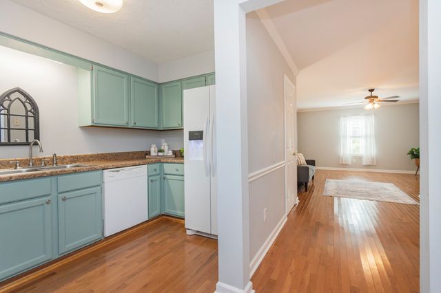 217 Ellington Place, Madison, TN 37115