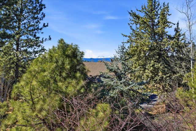 15 SW Quail Butte Place, Bend, OR 97702
