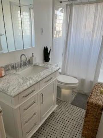 1504 Day Avenue G, San Mateo, CA 94403