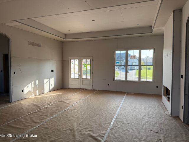 204 Cherokee Dr, Shelbyville, KY 40065