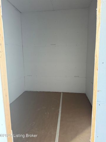 204 Cherokee Dr, Shelbyville, KY 40065