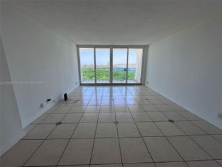 100 Bayview Drive 823, Sunny Isles Beach, FL 33160