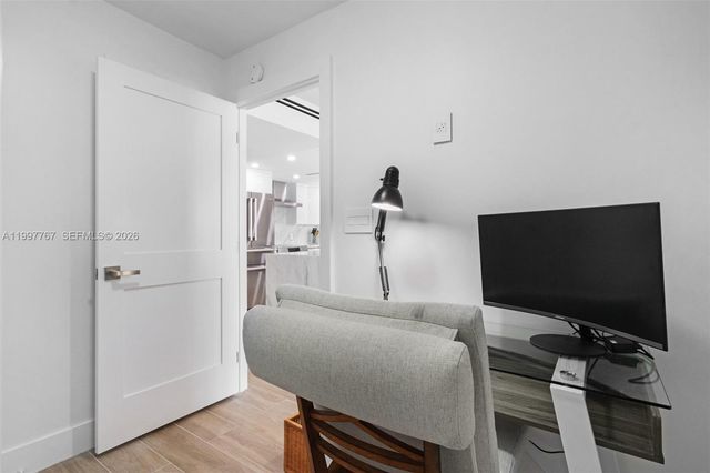 5701 Collins Ave 1707, Miami Beach, FL 33140