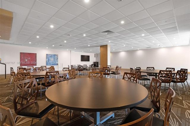 5701 Collins Ave 1707, Miami Beach, FL 33140