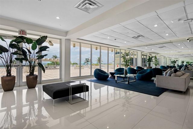 5701 Collins Ave 1707, Miami Beach, FL 33140