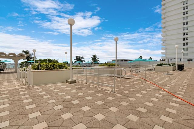 5701 Collins Ave 1707, Miami Beach, FL 33140