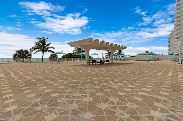 5701 Collins Ave 1707, Miami Beach, FL 33140