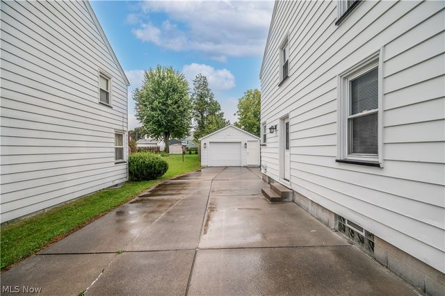 186 Creed Street, Struthers, OH 44471