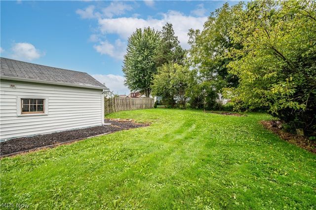 186 Creed Street, Struthers, OH 44471