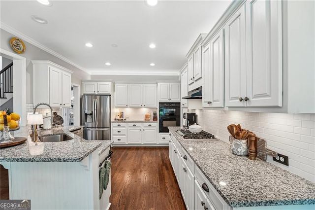 921 Laurel Wood Court, Canton, GA 30115