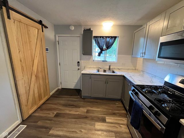 3902 W Mooresville Road, Indianapolis, IN 46221