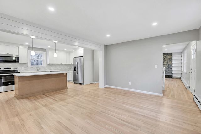 19 Good Hill Road, Oxford, CT 06478