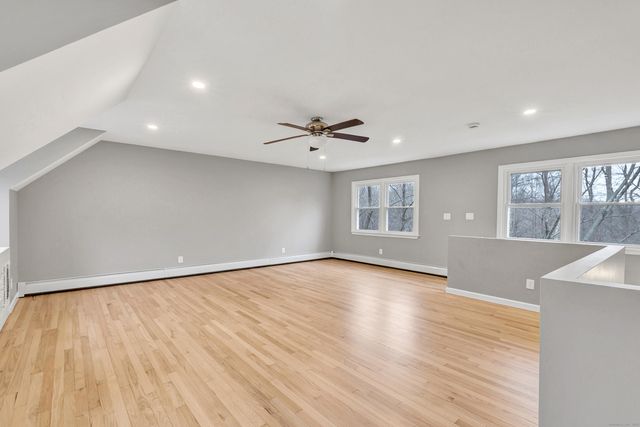 19 Good Hill Road, Oxford, CT 06478