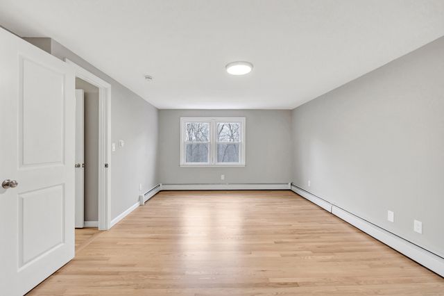 19 Good Hill Road, Oxford, CT 06478