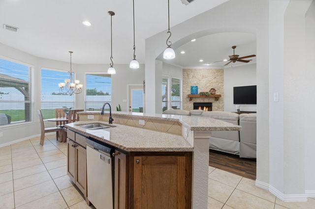 602 Christa Street, Ovilla, TX 75154