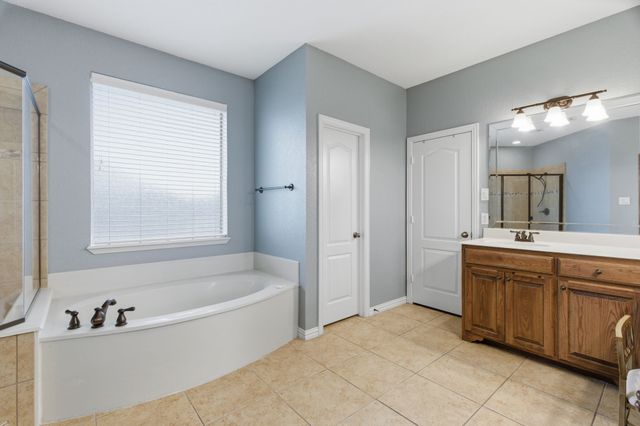 602 Christa Street, Ovilla, TX 75154