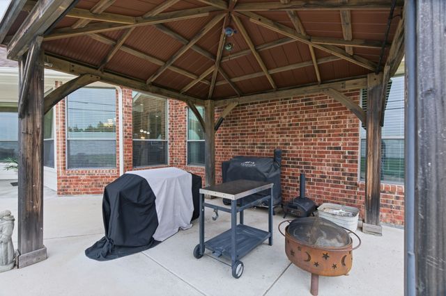 602 Christa Street, Ovilla, TX 75154