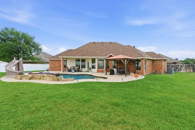 602 Christa Street, Ovilla, TX 75154
