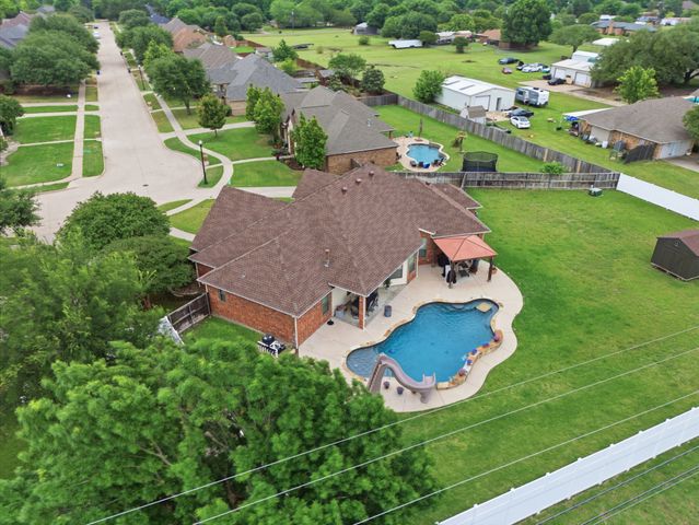 602 Christa Street, Ovilla, TX 75154
