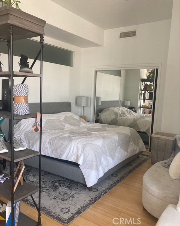 Image 7 of property listing at 1100 Wilshire, Los Angeles, CA 90017
