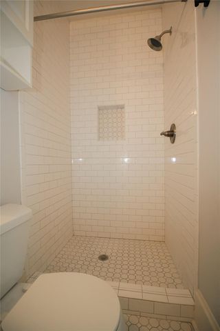 2107 College Avenue, Fort Worth, TX 76110